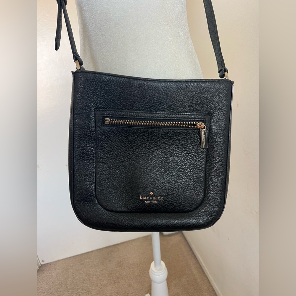 Kate spade cross body black pebbled leather